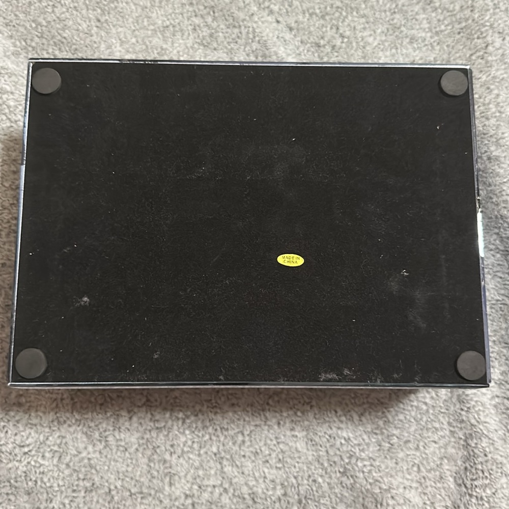 Epoxy box - Picture 3 of 4
